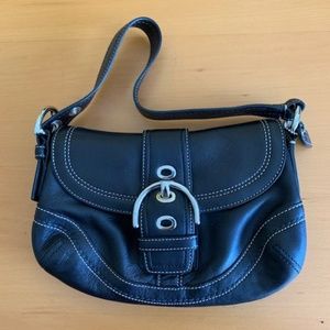 Classic Coach bag - like new (black)
